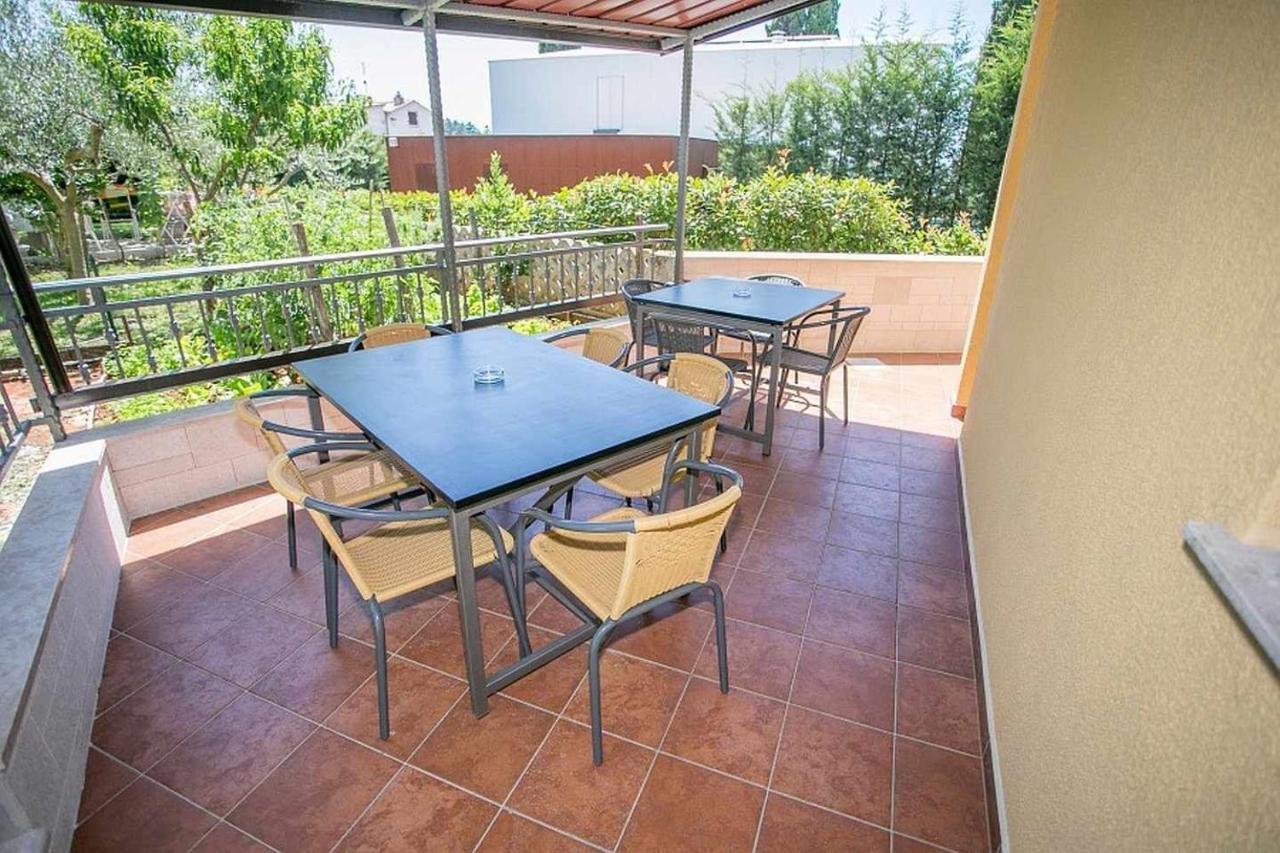 Apartments Materada Πόρετς Εξωτερικό φωτογραφία