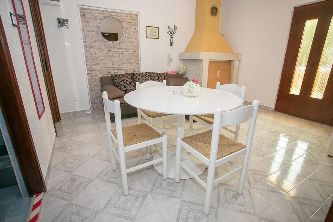 Apartments Materada Πόρετς Εξωτερικό φωτογραφία